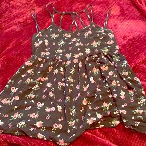 Forever 21 unworn dress. Size Medium